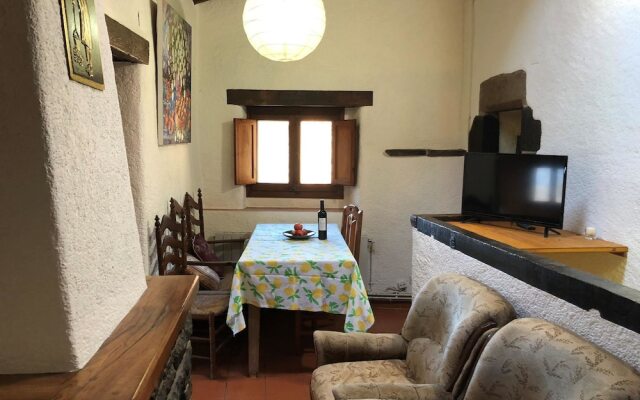 Cozy Apartment in Catalonia with pool and garden