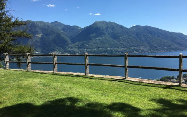 Rustico RESA: Brione sopra Minusio