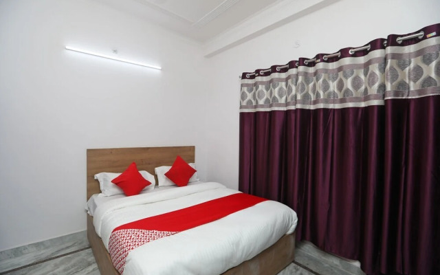 M R Residency by OYO Rooms
