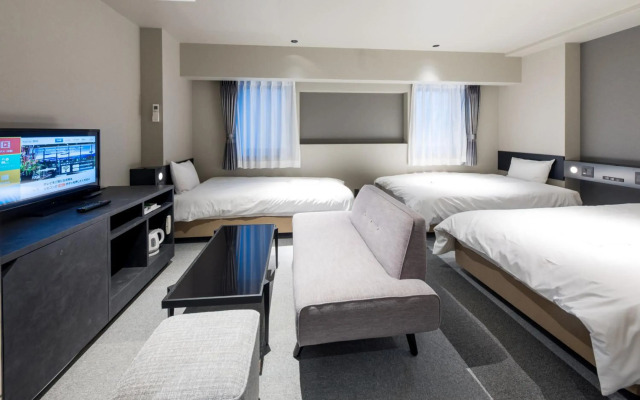 New Osaka Hotel