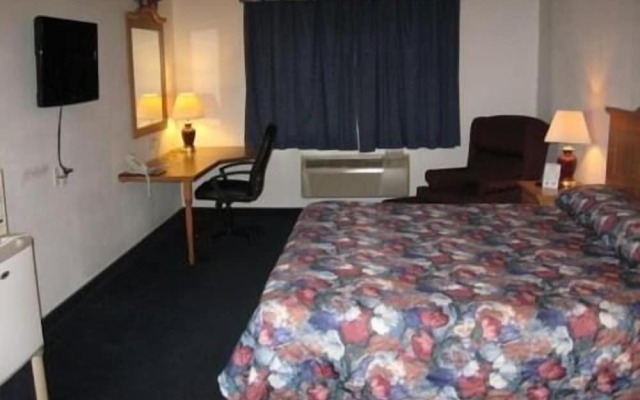 Glacier Gateway Plaza