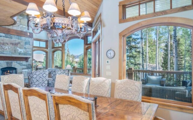 Ice Castle by Exceptional Stays