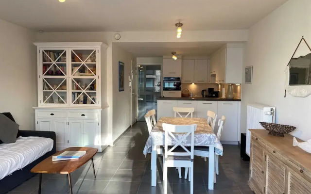 Apartment in Nieuwpoort Near Sandy Beaches