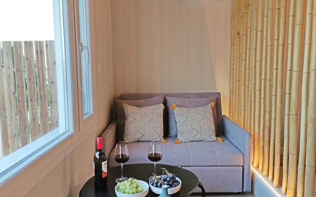Sea & Cliff Luxury Suites byCorfuescapes