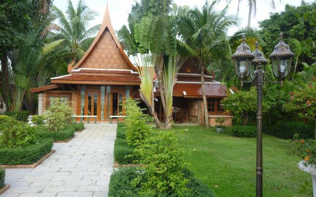 Royal Thai Villas Phuket