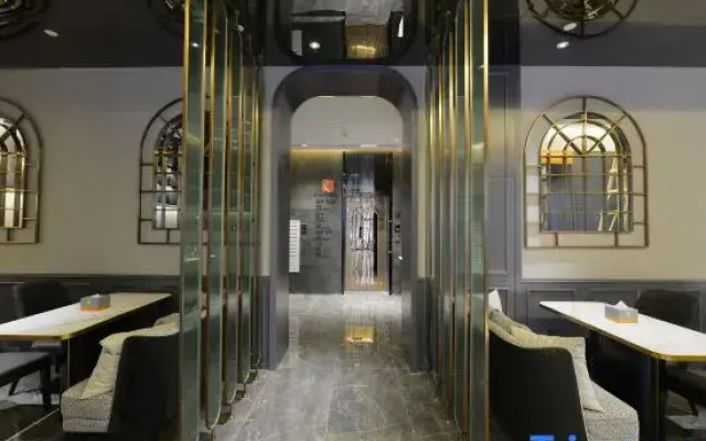 MEHOOD R HOTEL （Xi'anThe Bell Tower NorthAnyuanmen subway station）