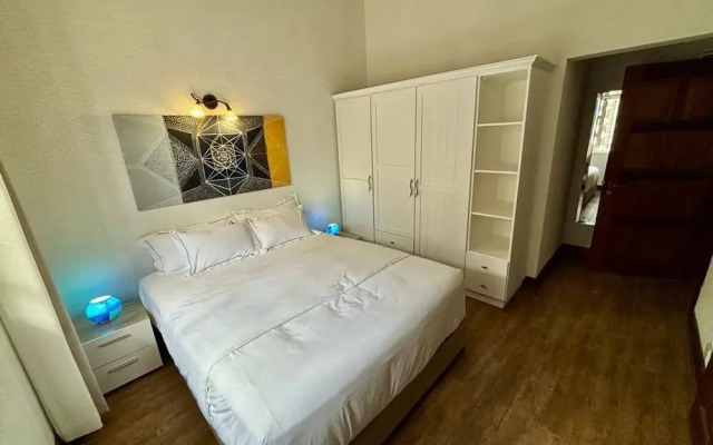 Exceptional Villa In The West - Mamial