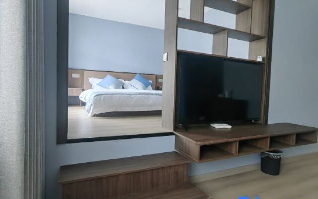Xiantan Shiguang Homestay (Taohuatan Scenic Area)