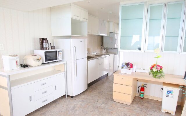 Beachside Condominium