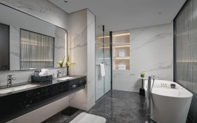 Crowne Plaza Shangluo