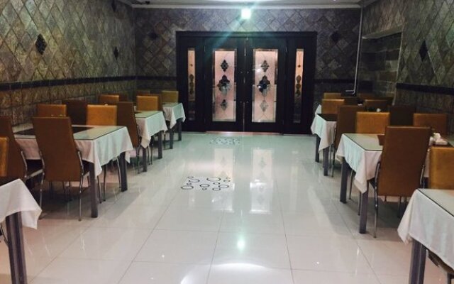 Hafez Hotel