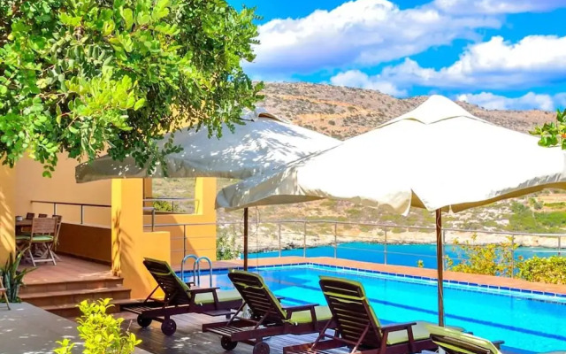 Chloe Seafront Villa