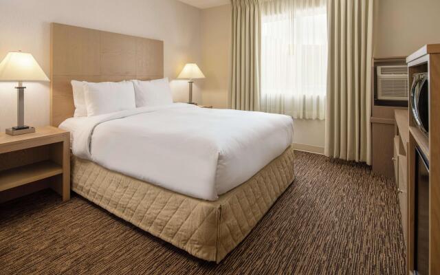 DoubleTree by Hilton Portland - Tigard