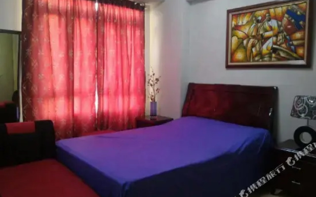 Favila Condotel Palm Tree Two