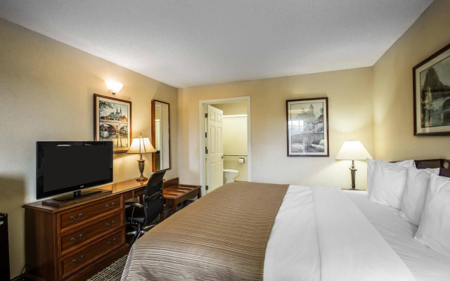 Quality Inn Bessemer I-20 exit 108
