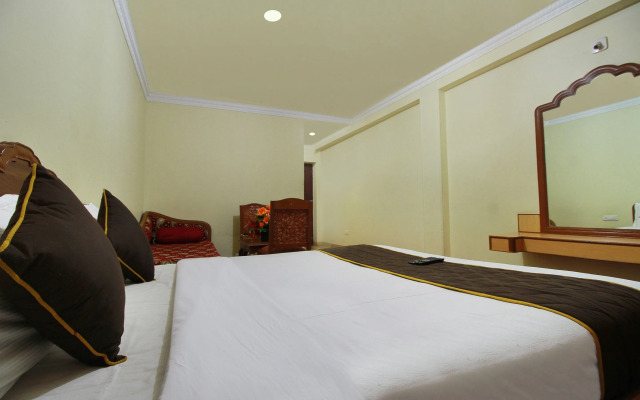 OYO 4427 Hotel Gaylord