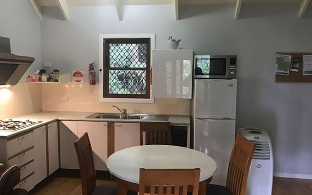 Barrington Wilderness Cedar Lodge Accommodation