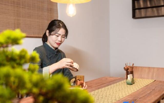 Tingbo Hotel