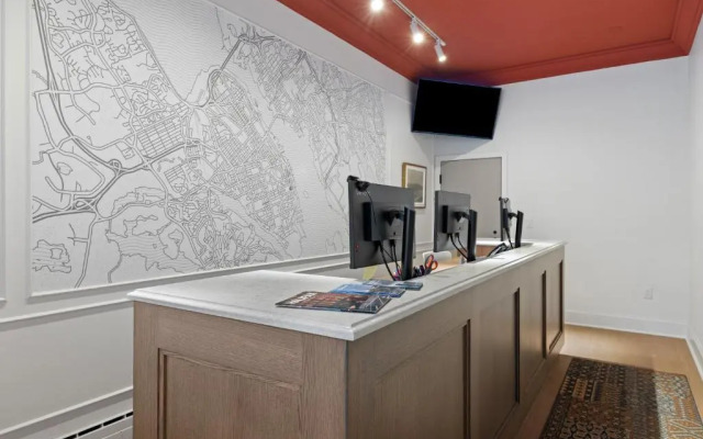 HI Hostelling International Hostel - Halifax