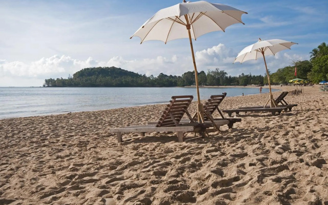 Prasarnsook Villa Beach Resort (SHA Extra Plus)