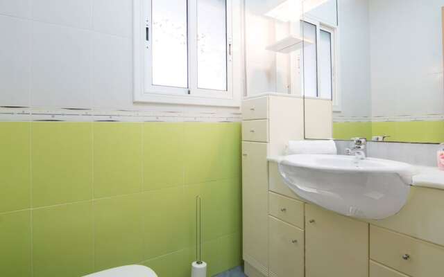 House Los Rosales 7 Km From the Beach (R83)