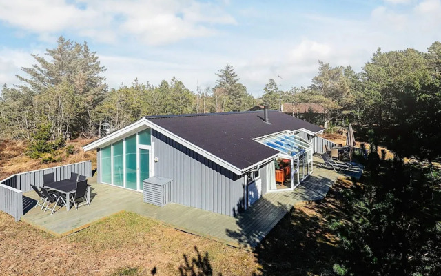 10 Person Holiday Home in Albaek