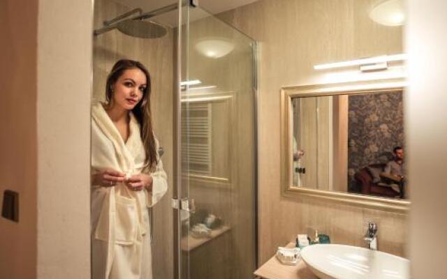 Luxury Apartments No. 91