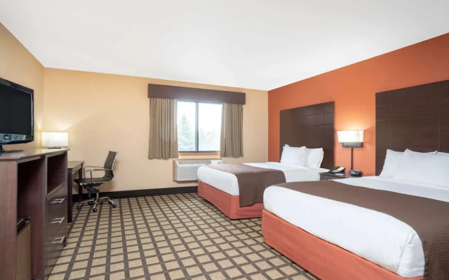 Baymont Inn & Suites Lakeville