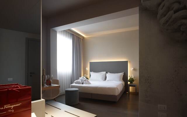 Glance Hotel In Florence