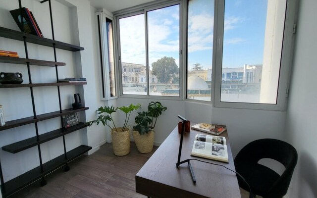 The Perfect Flat Sea Side Central Luxurious