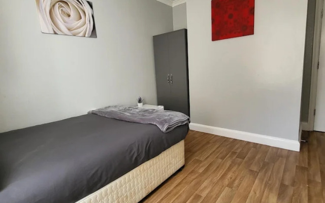 Silver Road Deluxe Retreat in Norwich