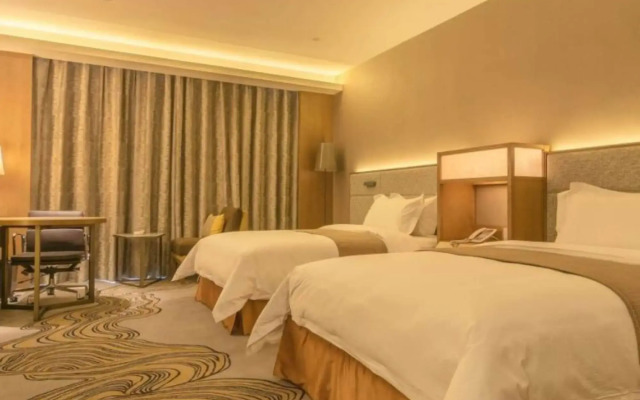 The Summit Hotel