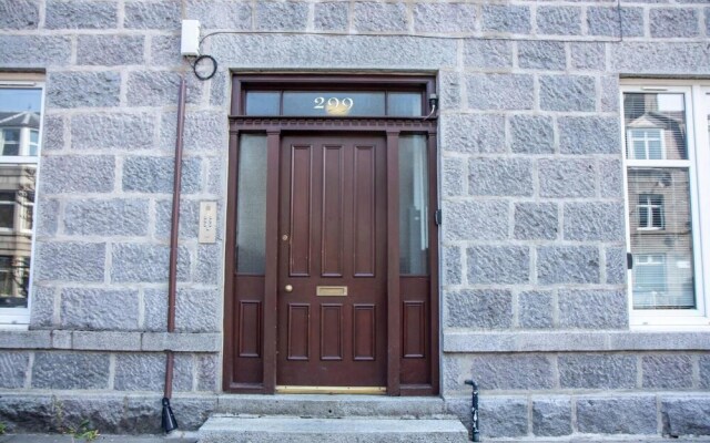 The Summit West End - 1BR Cosy Flat, Central, Wifi