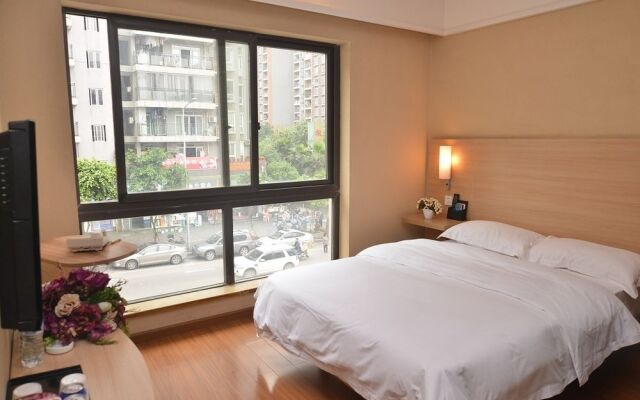 Ibis Chongqing Ranjiaba