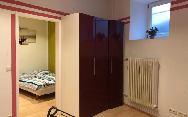 Munich Apartment Harras (Souterrain)
