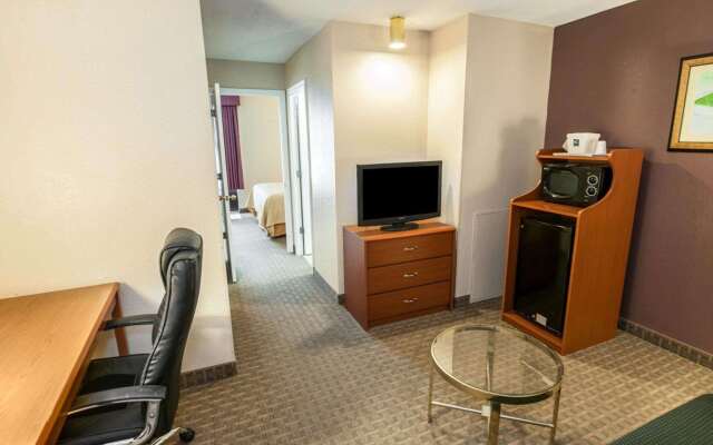 Quality Inn & Suites Indianapolis Northwest