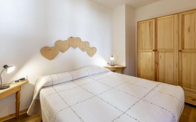 FRAINES 19 : typical three-room apartment (022039-AT-070085)-199 Fraines 19