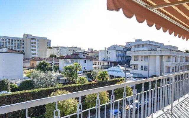 Beautiful Apartment in Abano Terme With Wifi and 2 Bedrooms