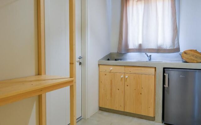 Rooster Guesthouse Rooms