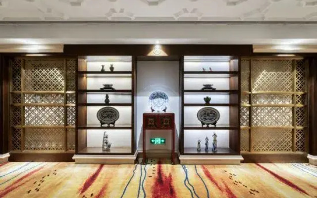 Haining Hotel