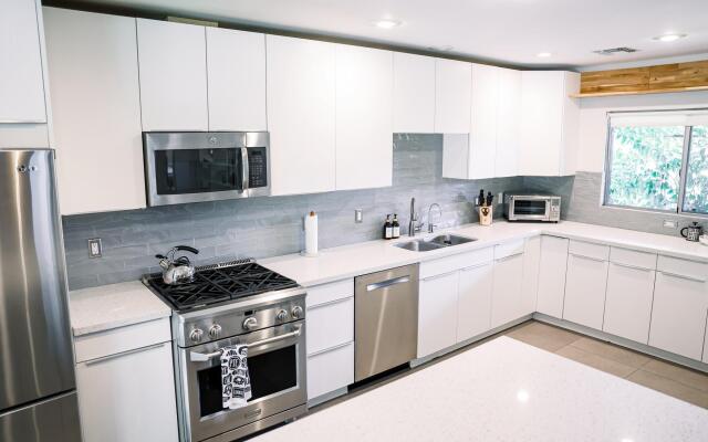 Mid Century Stunner by Homeslice Stays