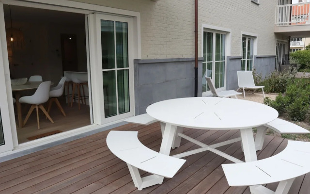 Apartment in Nieuwpoort With sea View