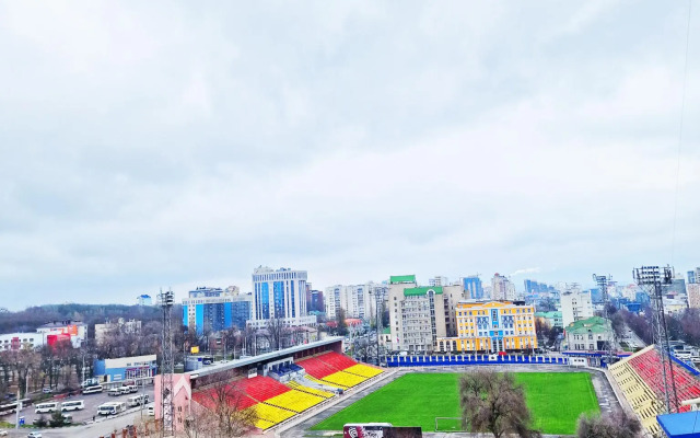 Апартаменты на бульваре Народный 104