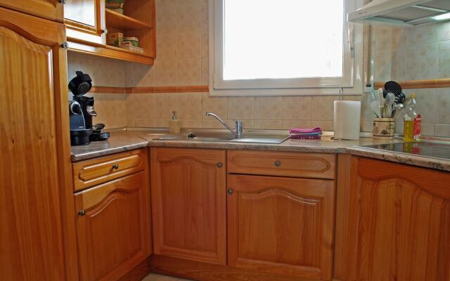 Delightful Villa in Vilacolum With Swimming Pool