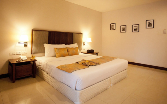 S.M. Grande Residence