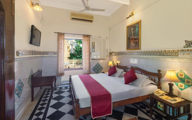 WelcomHeritage Mandir Palace