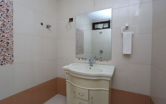 OYO 11047 Home Spacious 3BHK Bhumiyadhar