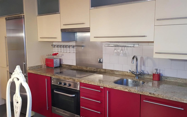 Apartamento San Quirce - céntrico y reformado- wifi y netflix