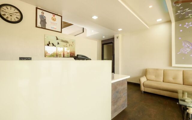 OYO Flagship 17270 Hotel Leo Pride