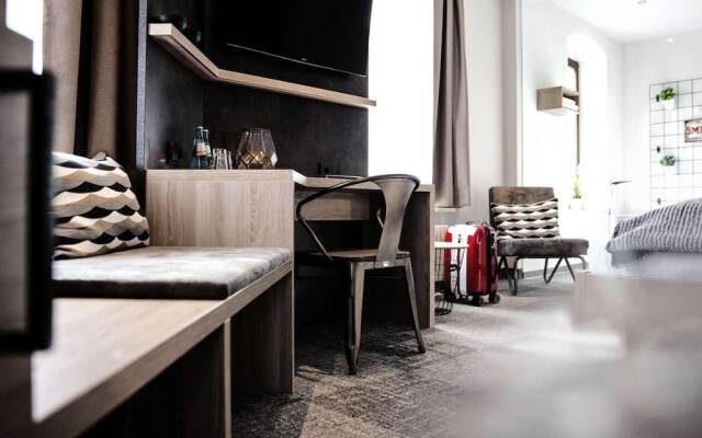 Alexxanders Restaurant & Bordinghouse